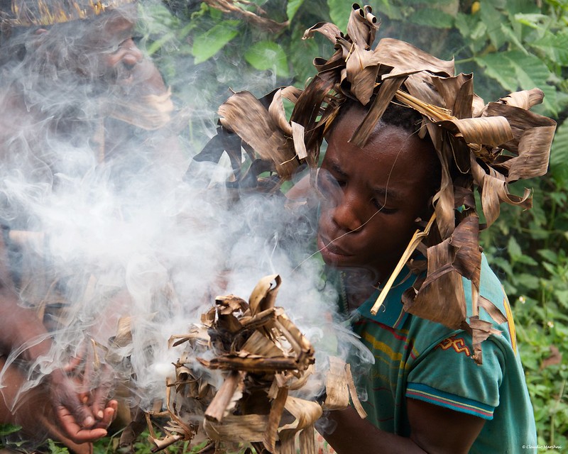 Batwa Cultural Experience – Cultural Encounters in Bwindi.