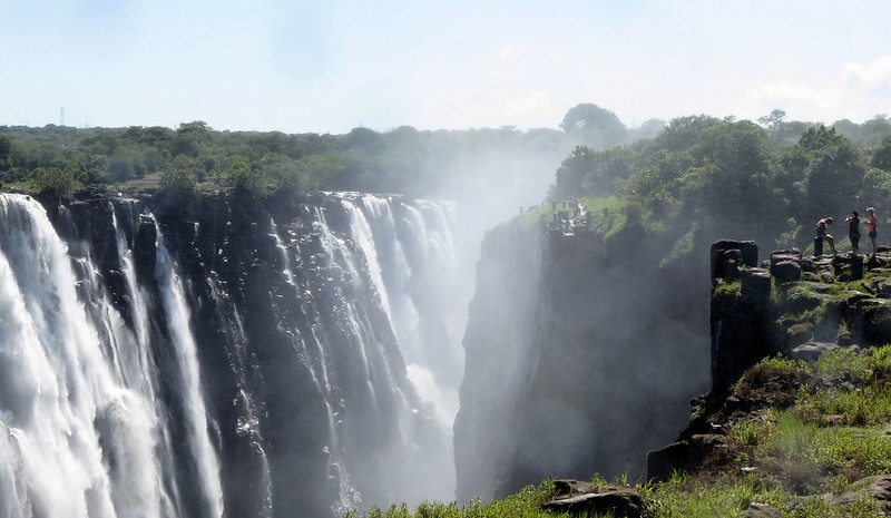 Top 10 Best Safari Lodges & Camps Near Victoria Falls